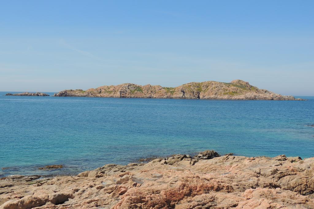 Borgo Spiaggia Vista Mare Isola Rossa Exterior photo