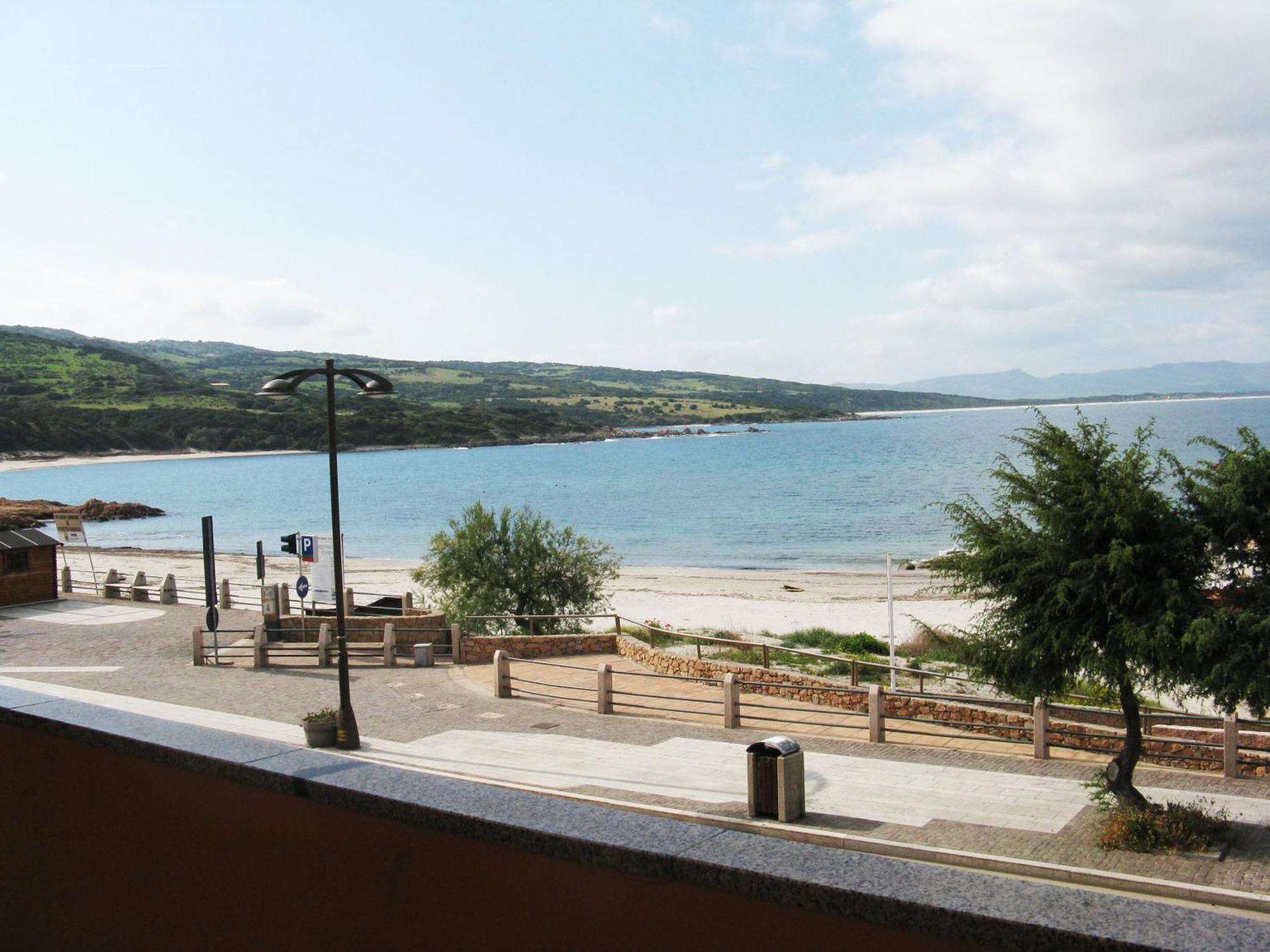 Borgo Spiaggia Vista Mare Isola Rossa Exterior photo