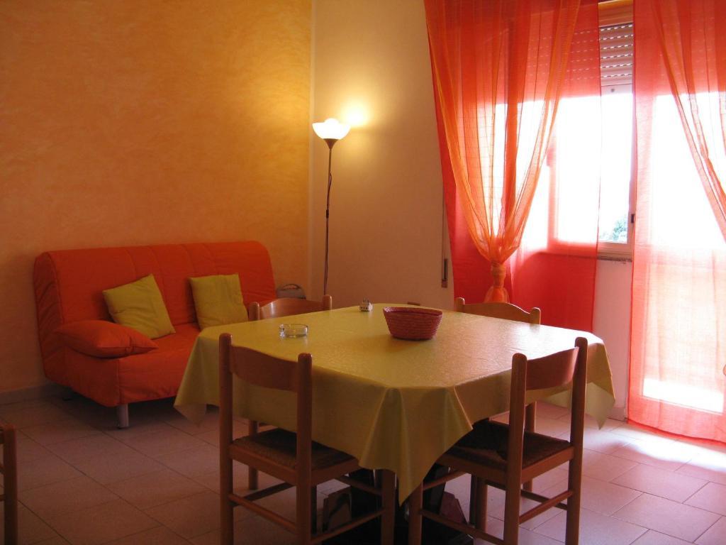Borgo Spiaggia Vista Mare Isola Rossa Room photo