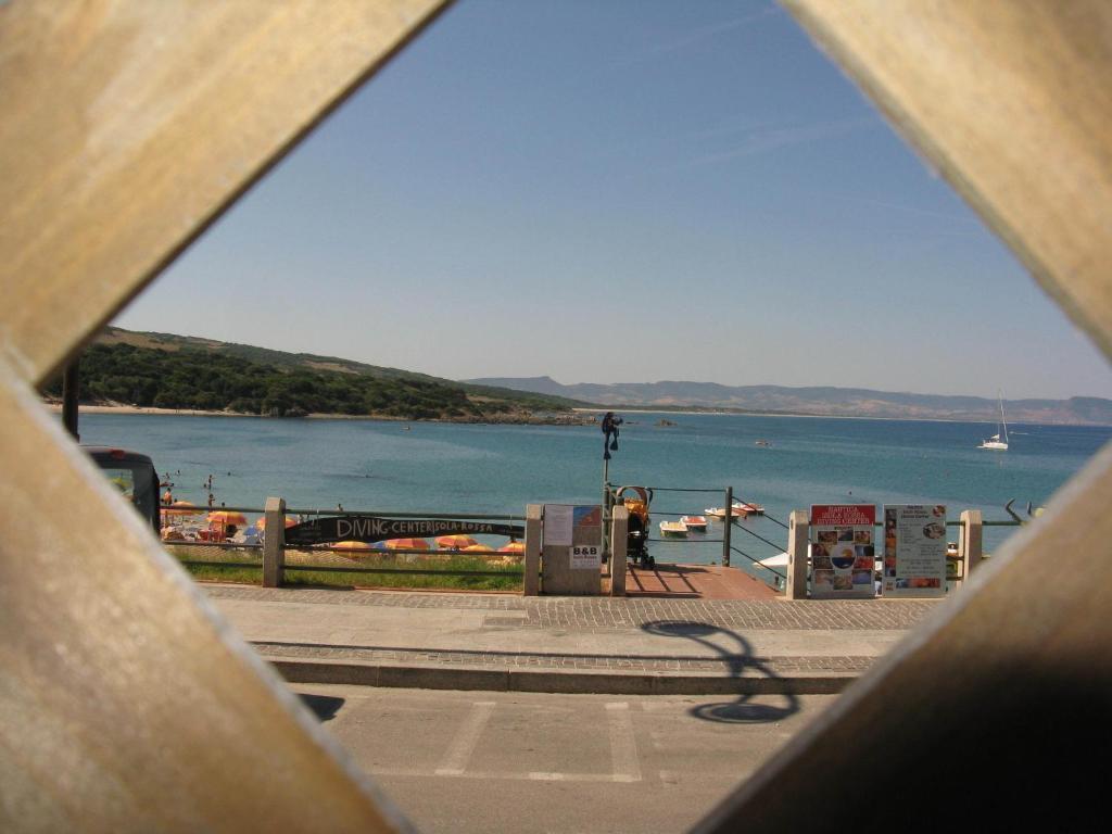 Borgo Spiaggia Vista Mare Isola Rossa Exterior photo